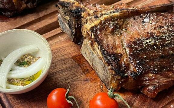 DRY AGE STEAKS - Neu beim Grieche in Mannheim Wohlgelegen